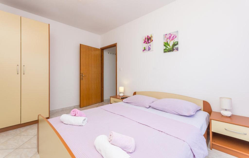 Apartments Mikulic Биоград на Мору Екстериор снимка