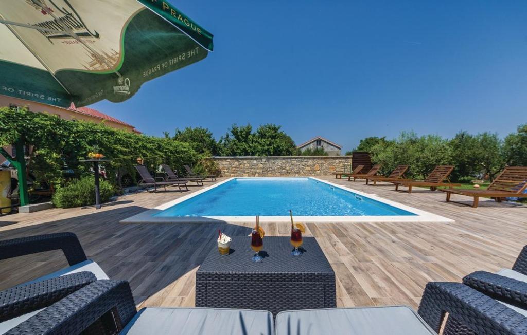 Apartments Mikulic Биоград на Мору Екстериор снимка