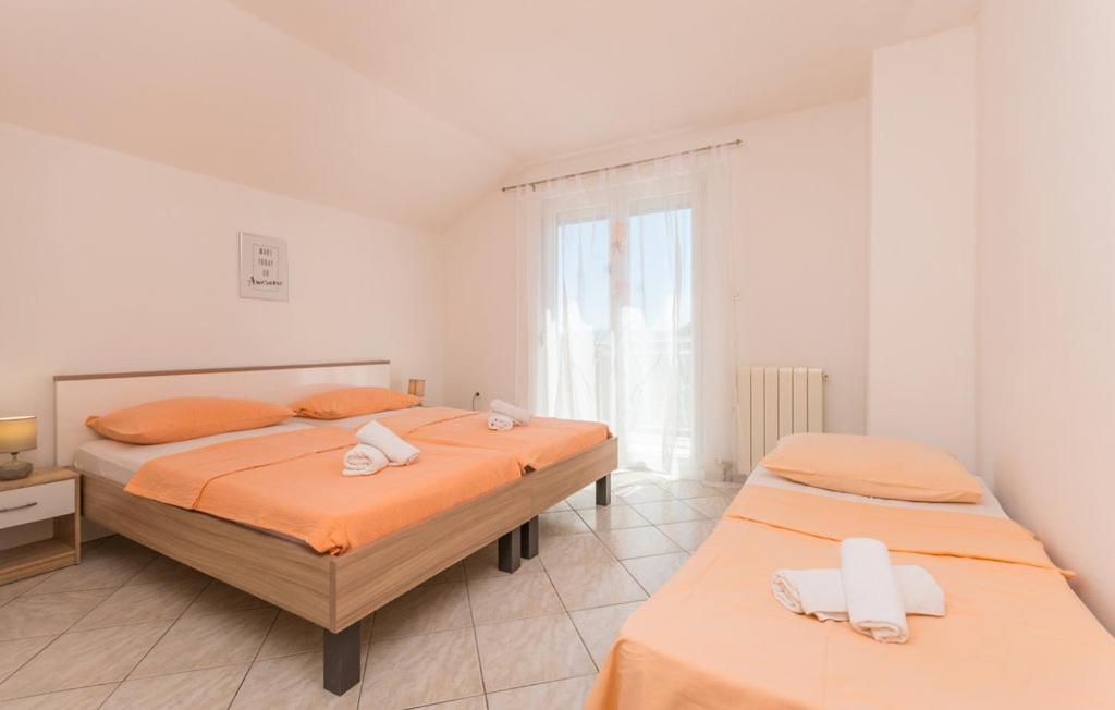 Apartments Mikulic Биоград на Мору Екстериор снимка
