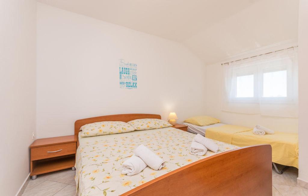 Apartments Mikulic Биоград на Мору Екстериор снимка